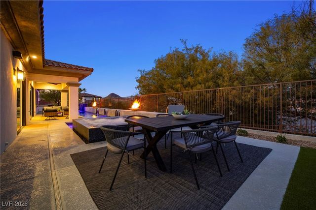 10 Camino La Venta Court, Henderson, NV 89011