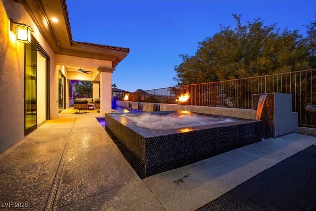 10 Camino La Venta Court, Henderson, NV 89011