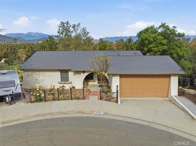 2715 Brockton, Riverside, CA 92501