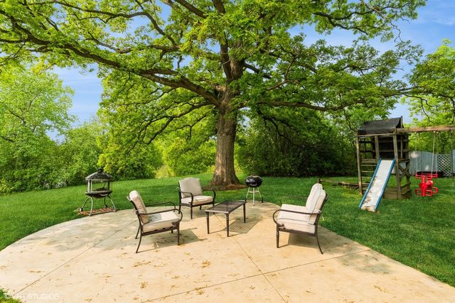 43389 N Oakcrest Lane N, Zion, IL 60099