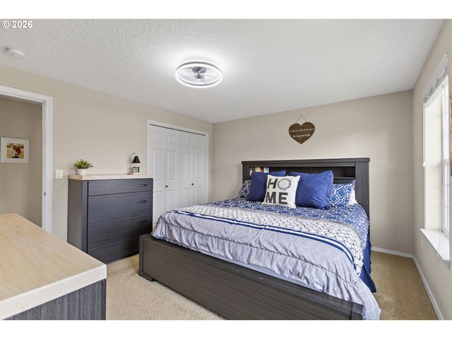 1492 HUNTER Ave N, Keizer, OR 97303