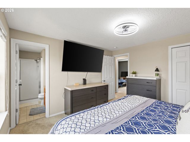 1492 HUNTER Ave N, Keizer, OR 97303