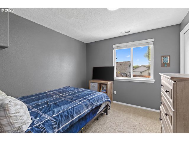 1492 HUNTER Ave N, Keizer, OR 97303