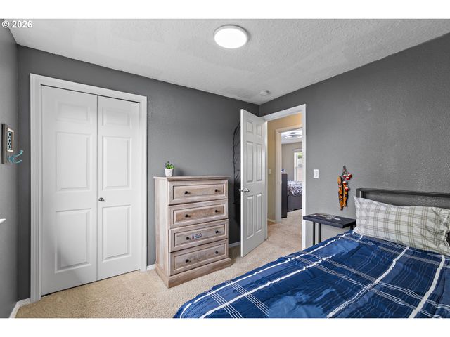 1492 HUNTER Ave N, Keizer, OR 97303