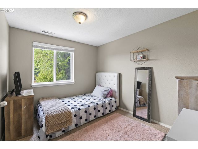 1492 HUNTER Ave N, Keizer, OR 97303