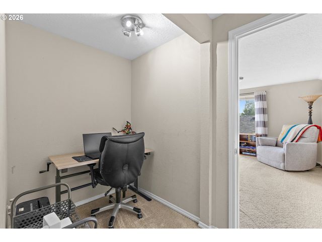 1492 HUNTER Ave N, Keizer, OR 97303