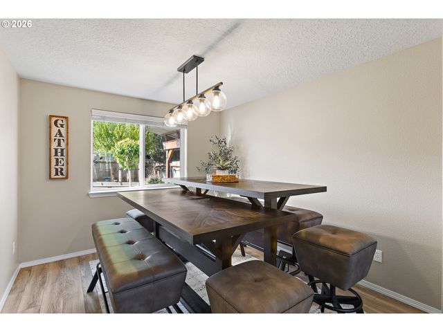 1492 HUNTER Ave N, Keizer, OR 97303
