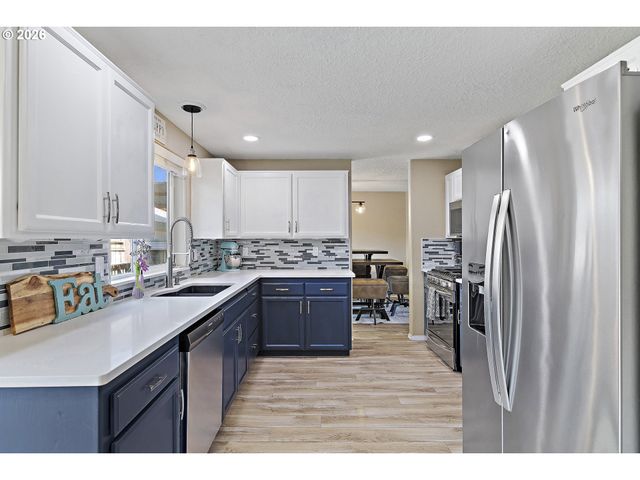 1492 HUNTER Ave N, Keizer, OR 97303