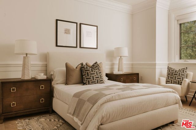 8147 W 4TH Street, Los Angeles, CA 90048