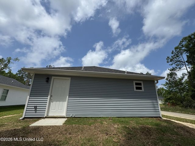 7372 Tunica Street, Bay Saint Louis, MS 39520