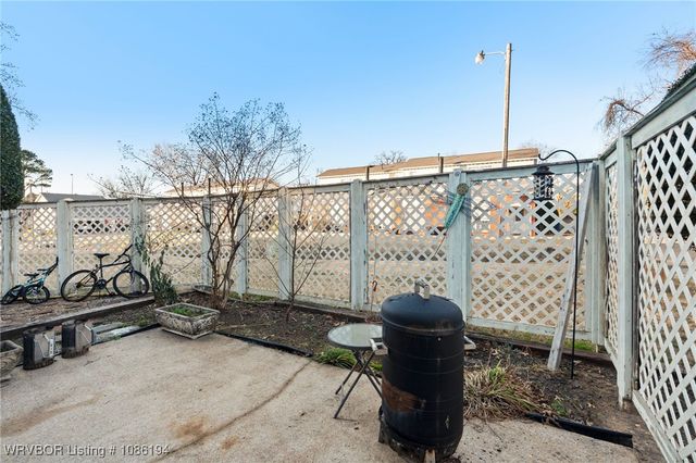 3201 S O Street 11, Fort Smith, AR 72903