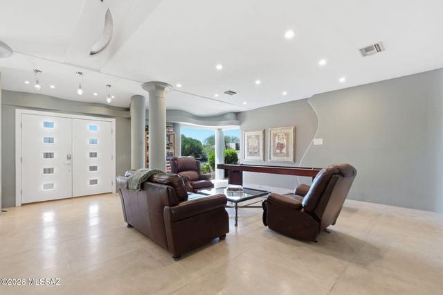 3560 N Pantano Road, Tucson, AZ 85750