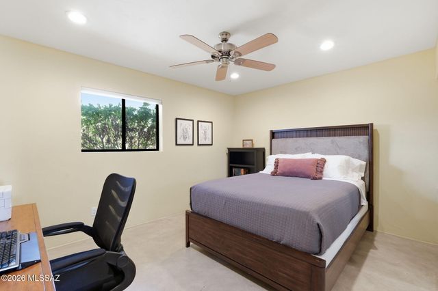 3560 N Pantano Road, Tucson, AZ 85750