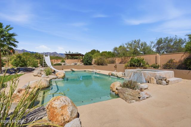 3560 N Pantano Road, Tucson, AZ 85750