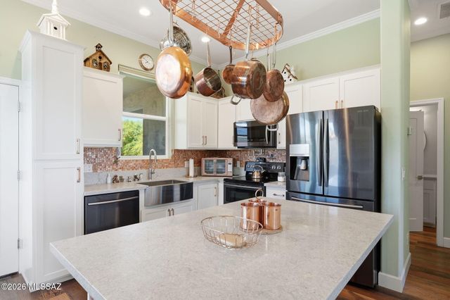3560 N Pantano Road, Tucson, AZ 85750