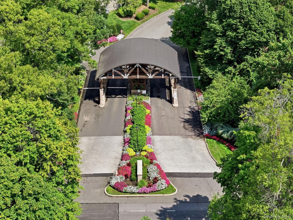 42 Country Club Drive, Jericho, NY 11753