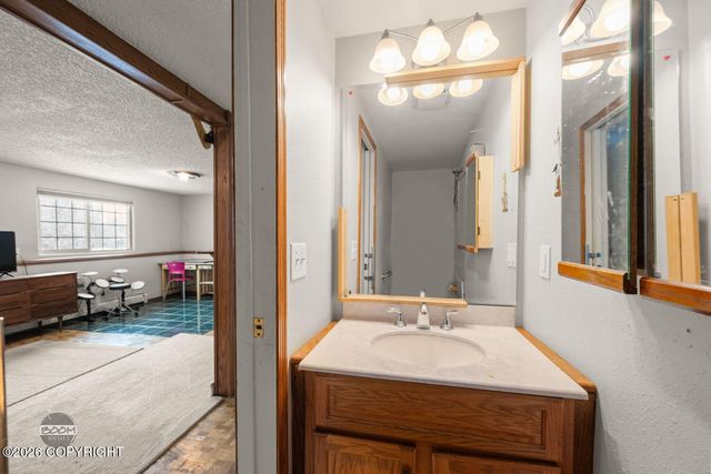 22417 Whispering Birch Drive, Chugiak, AK 99567