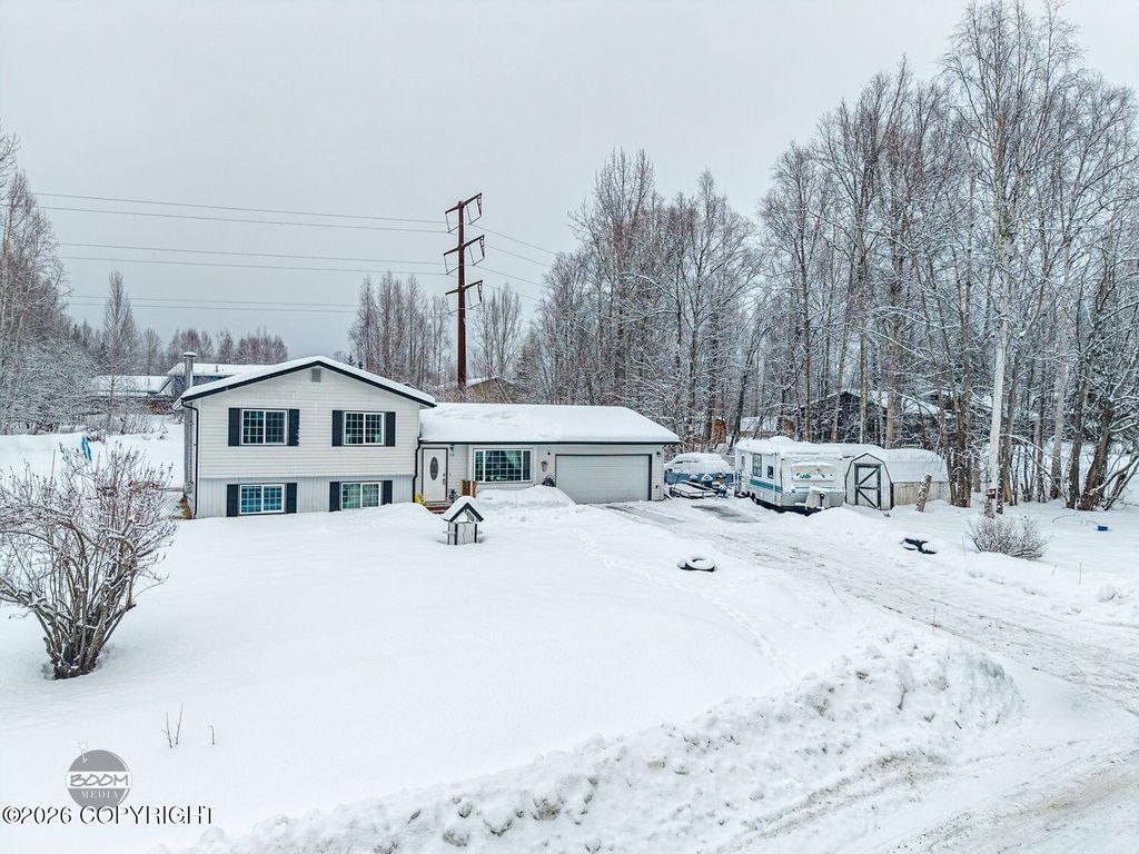 22417 Whispering Birch Drive, Chugiak, AK 99567
