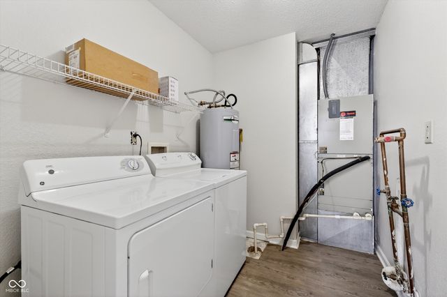 613 Woodfield Circle, Avon, IN 46123