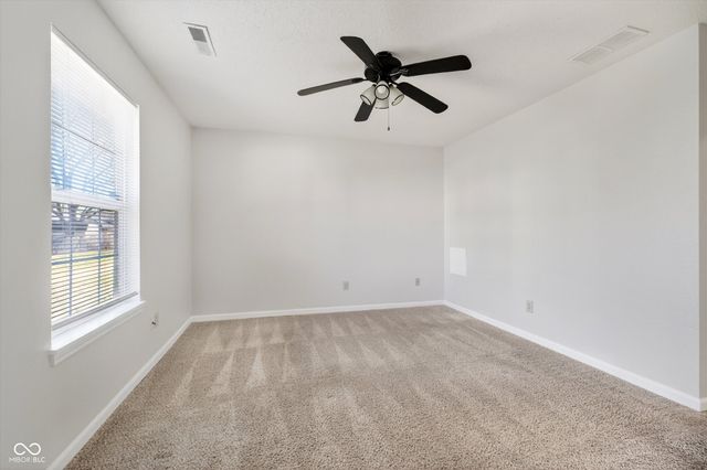 613 Woodfield Circle, Avon, IN 46123