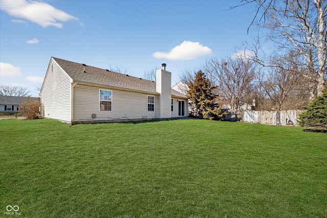 613 Woodfield Circle, Avon, IN 46123
