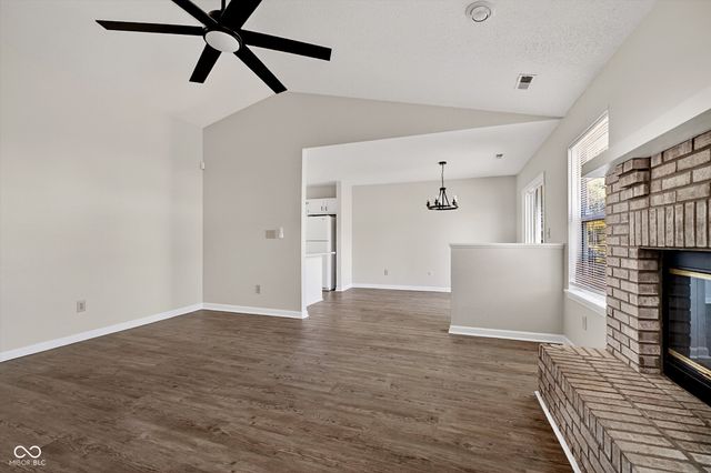 613 Woodfield Circle, Avon, IN 46123