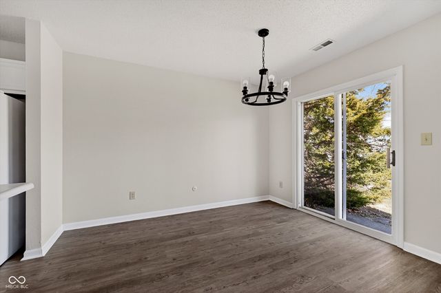 613 Woodfield Circle, Avon, IN 46123