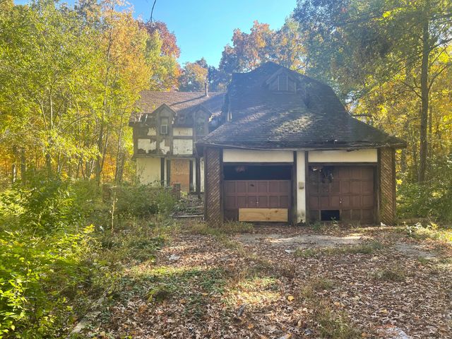 72 S Timber Drive, Valparaiso, IN 46385