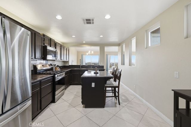 1163 Cheetah Way, Palmdale, CA 93551