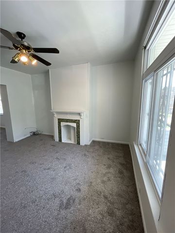 1367 Montezuma St, Lincoln Larimer, PA 15206