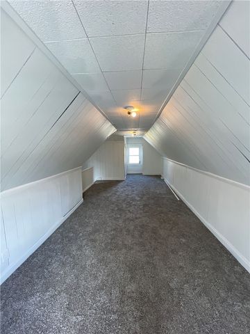 1367 Montezuma St, Lincoln Larimer, PA 15206