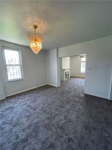 1367 Montezuma St, Lincoln Larimer, PA 15206