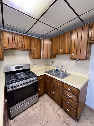 1367 Montezuma St, Lincoln Larimer, PA 15206