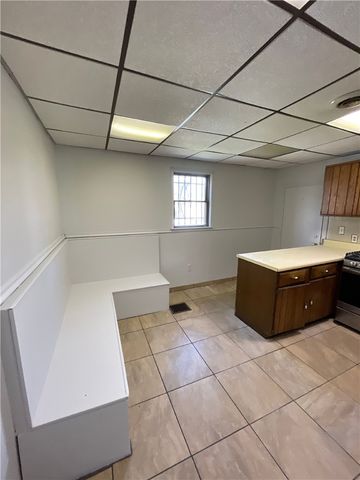 1367 Montezuma St, Lincoln Larimer, PA 15206