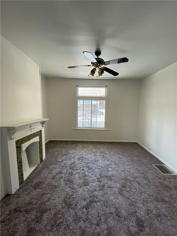 1367 Montezuma St, Lincoln Larimer, PA 15206