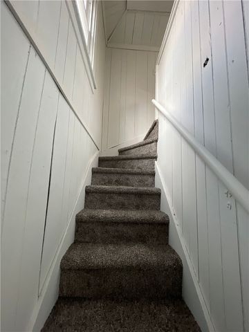 1367 Montezuma St, Lincoln Larimer, PA 15206