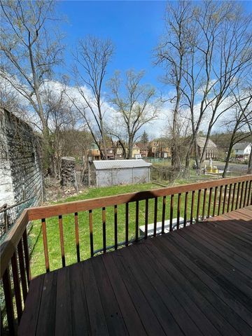 1367 Montezuma St, Lincoln Larimer, PA 15206