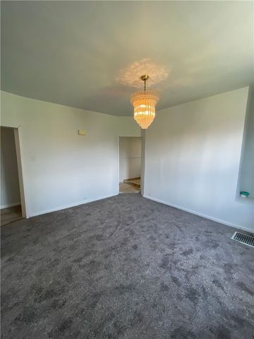 1367 Montezuma St, Lincoln Larimer, PA 15206