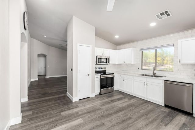 993 S 239th Drive, Buckeye, AZ 85326