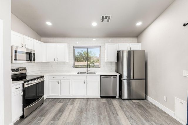 993 S 239th Drive, Buckeye, AZ 85326