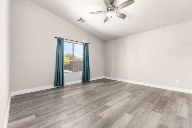 993 S 239th Drive, Buckeye, AZ 85326