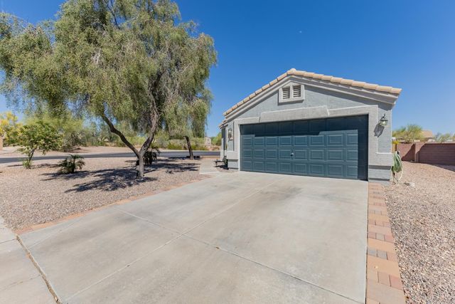 993 S 239th Drive, Buckeye, AZ 85326