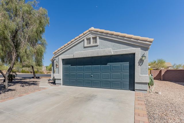 993 S 239th Drive, Buckeye, AZ 85326