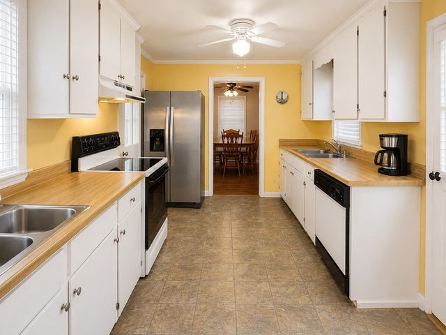 7427 Gravely Court, Spartanburg, SC 29303