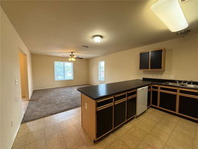819 Piedmont Place 5, Fayetteville, AR 72703