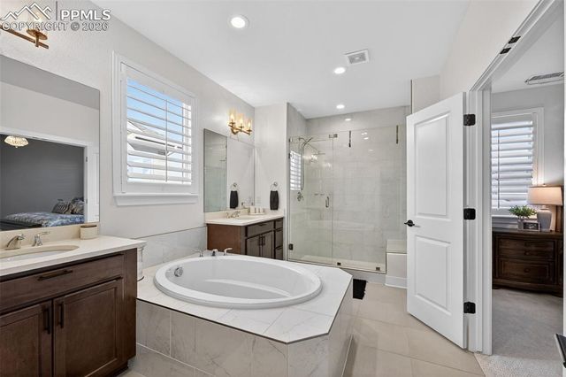 6810 S Valleyhead Court, Aurora, CO 80016