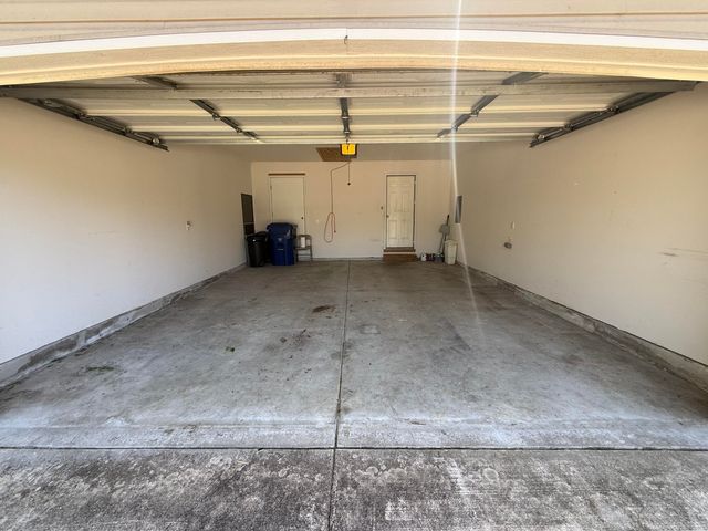 2124 E Primrose Street, Republic, MO 65738