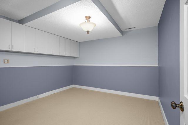 9332 Yukon Avenue S, Bloomington, MN 55438