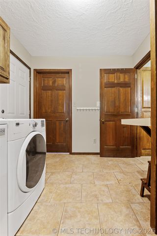 9644 EW 19 Road, Nowata, OK 74048