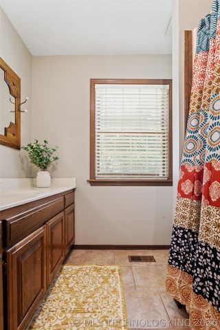 9644 EW 19 Road, Nowata, OK 74048